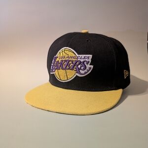 Los Angeles Lakers Snapback hat cap Black Gold Yellow New Era City Edition